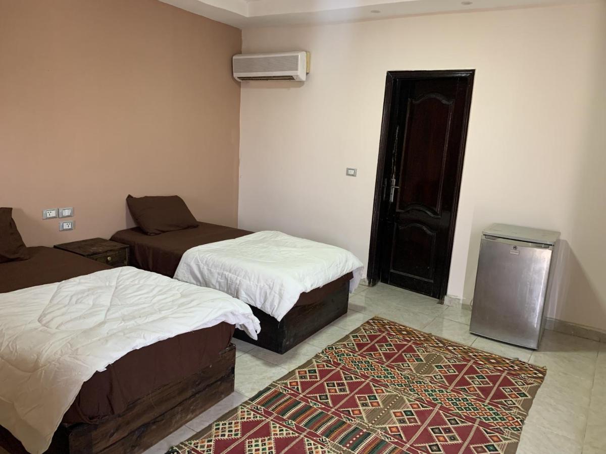 King Khufu Pyramids View Hotel Kafrat al Jabal Exterior photo