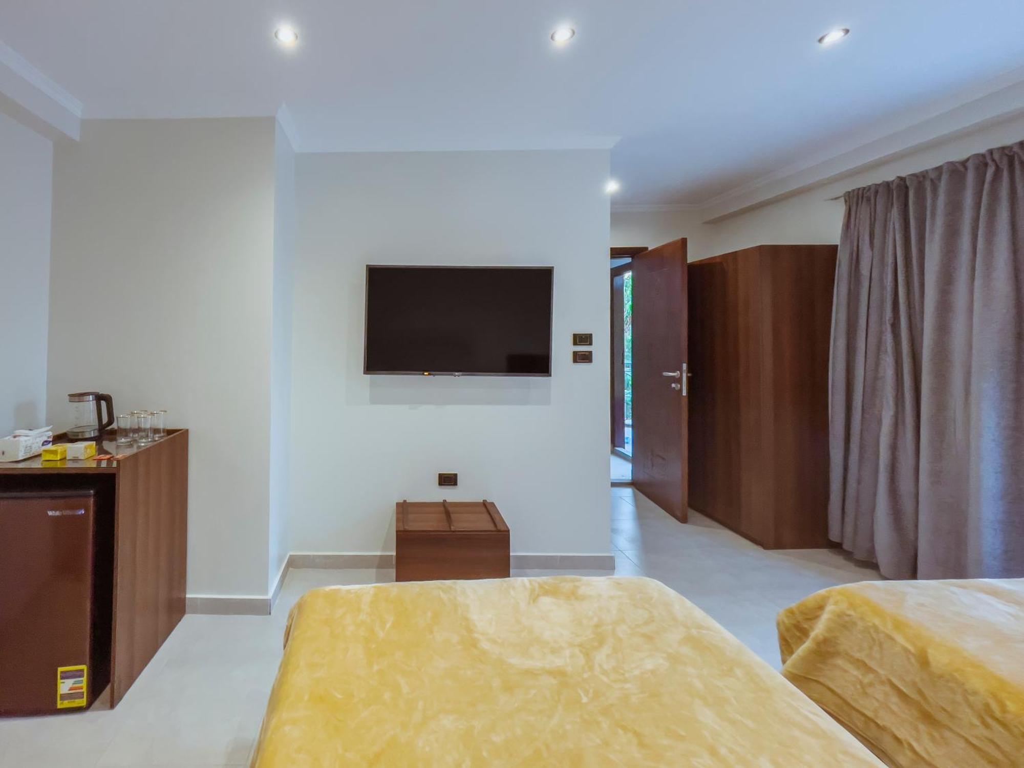 King Khufu Pyramids View Hotel Kafrat al Jabal Room photo