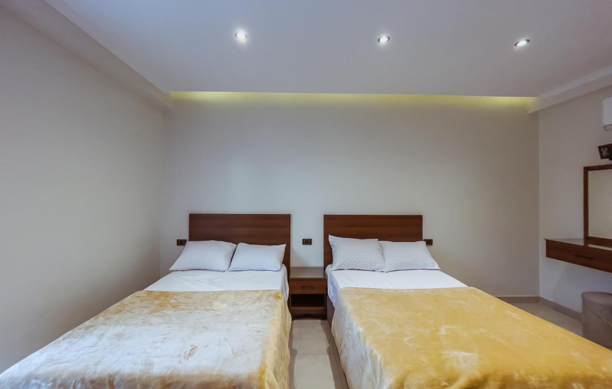King Khufu Pyramids View Hotel Kafrat al Jabal Room photo