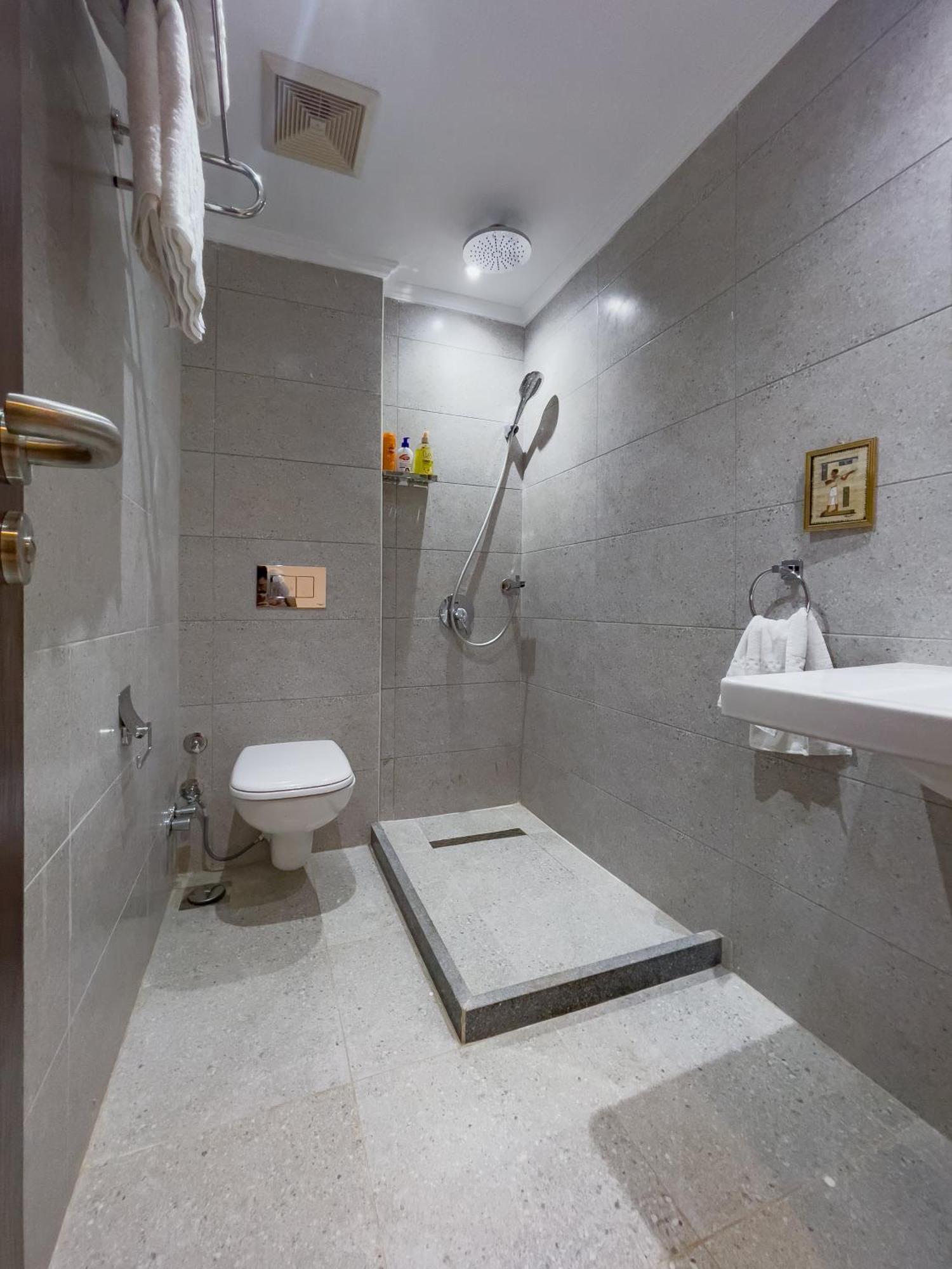 King Khufu Pyramids View Hotel Kafrat al Jabal Room photo