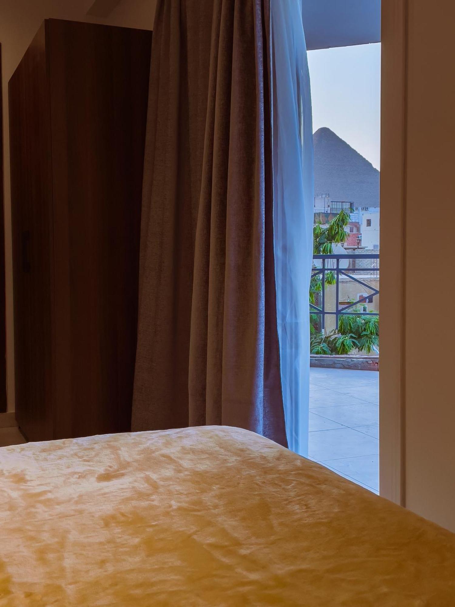 King Khufu Pyramids View Hotel Kafrat al Jabal Room photo